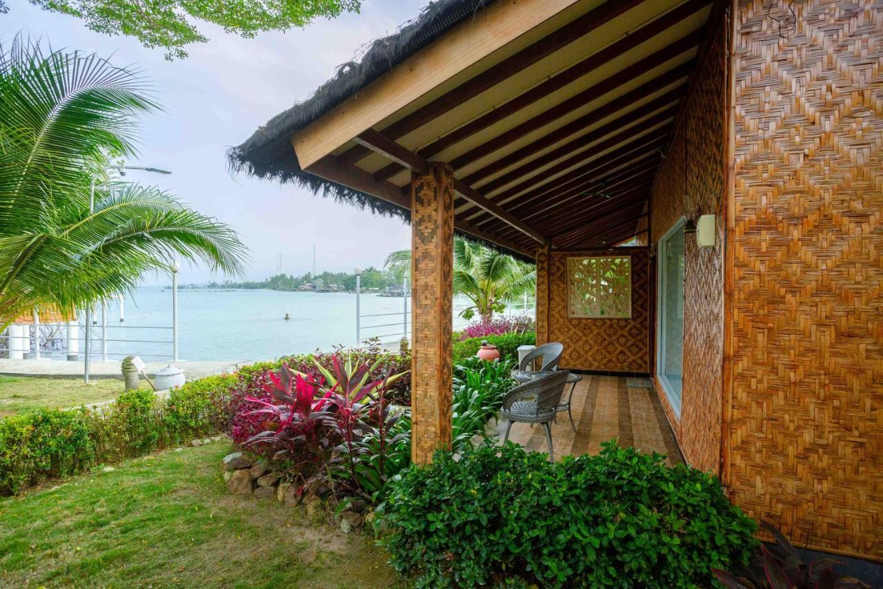 Bintan Exotica Resort By Waringin Hospitality Berakit Екстер'єр фото