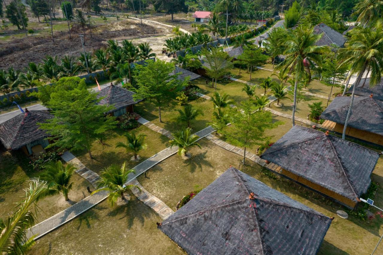 Bintan Exotica Resort By Waringin Hospitality Berakit Екстер'єр фото