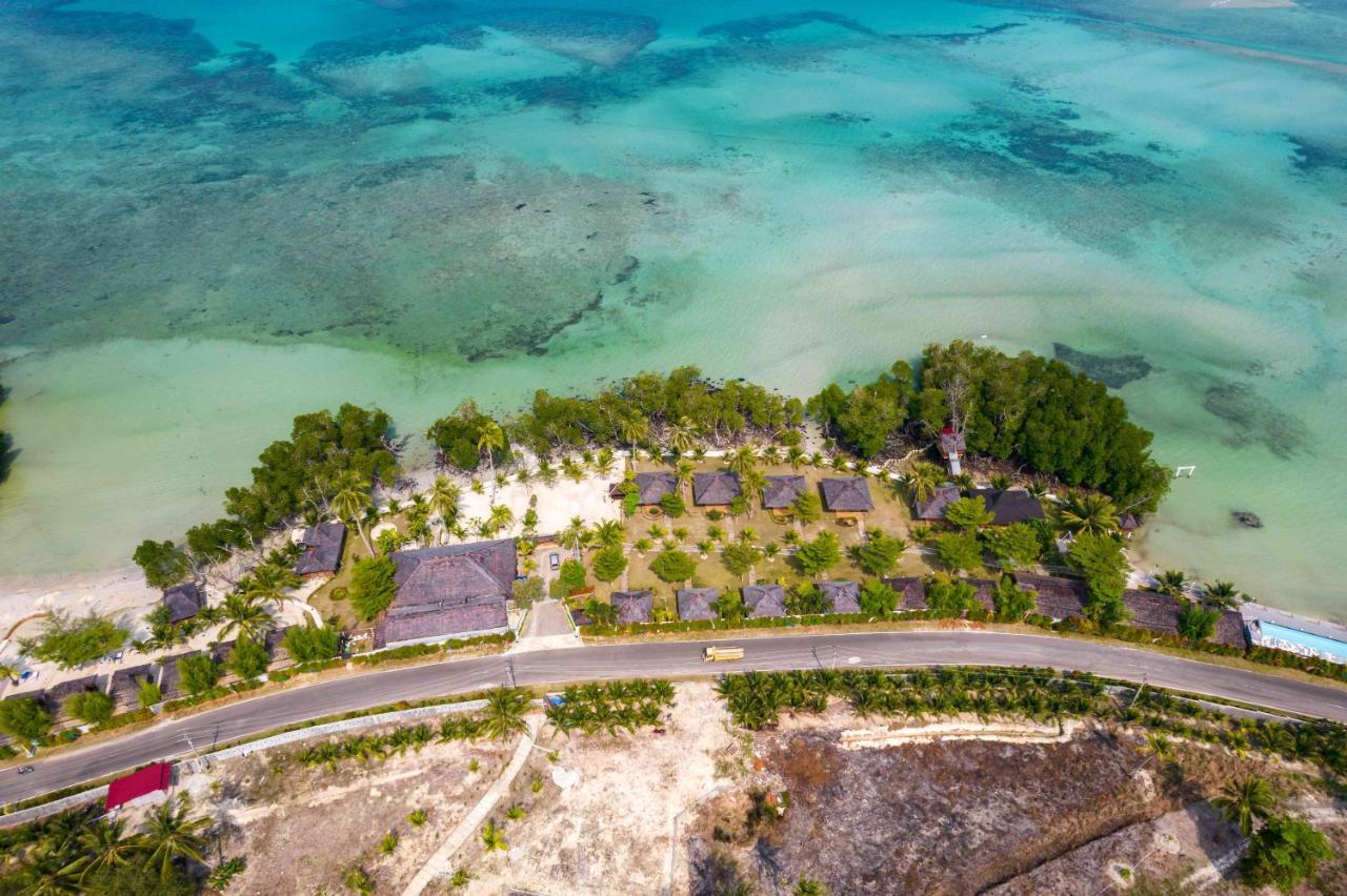 Bintan Exotica Resort By Waringin Hospitality Berakit Екстер'єр фото