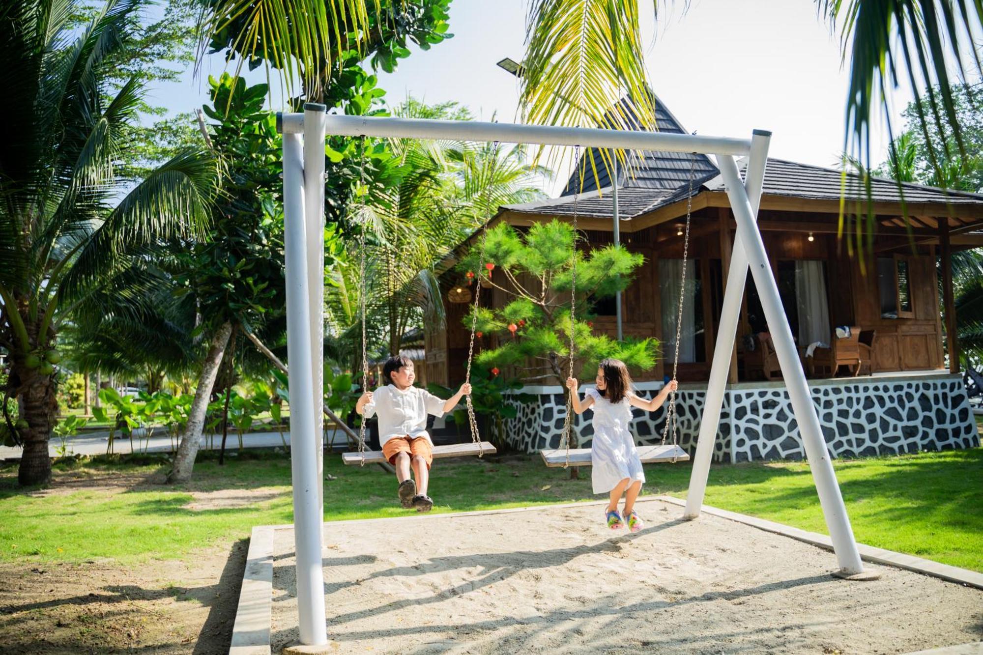 Bintan Exotica Resort By Waringin Hospitality Berakit Екстер'єр фото