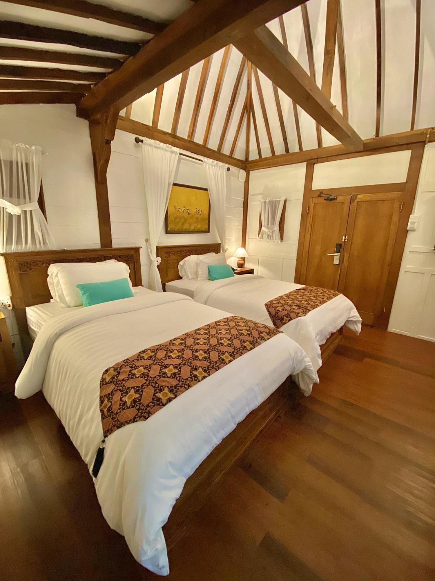 Bintan Exotica Resort By Waringin Hospitality Berakit Екстер'єр фото
